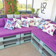 Görseli Galeri görüntüleyiciye yükleyin, Flower Dream Kırlent Yastık Kılıfı 4lü Set
